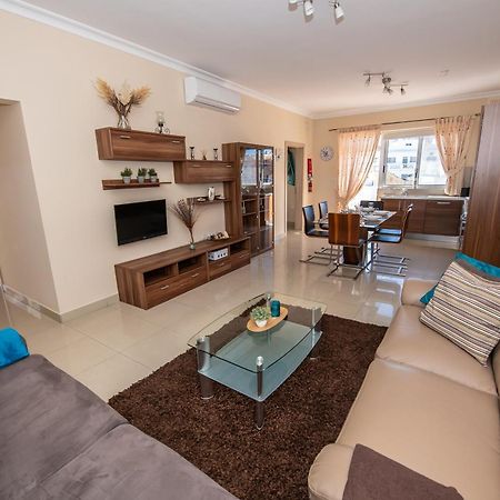 Francis Flats Modern Penthouse Daire Mellieħa Dış mekan fotoğraf