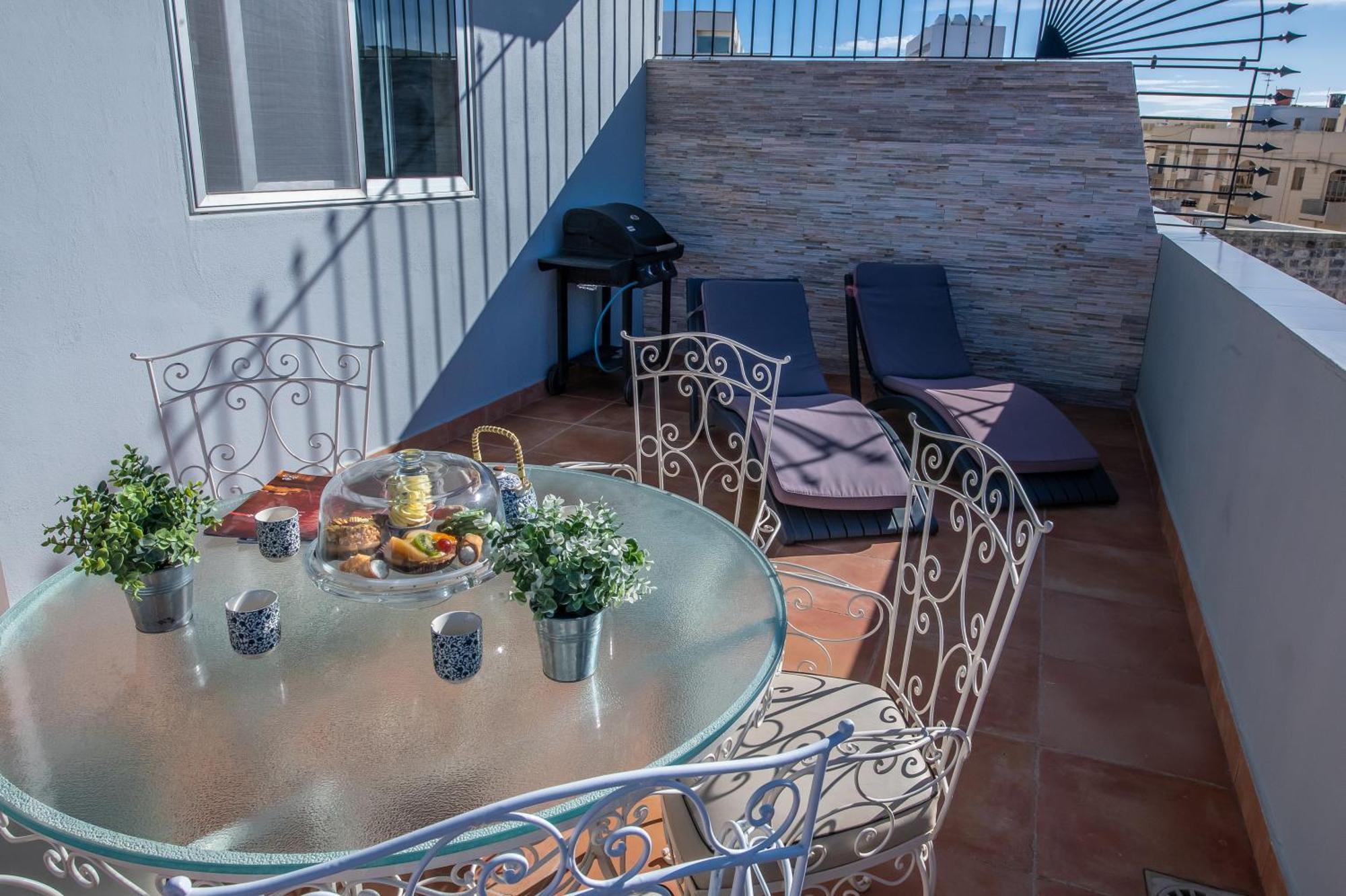Francis Flats Modern Penthouse Daire Mellieħa Dış mekan fotoğraf